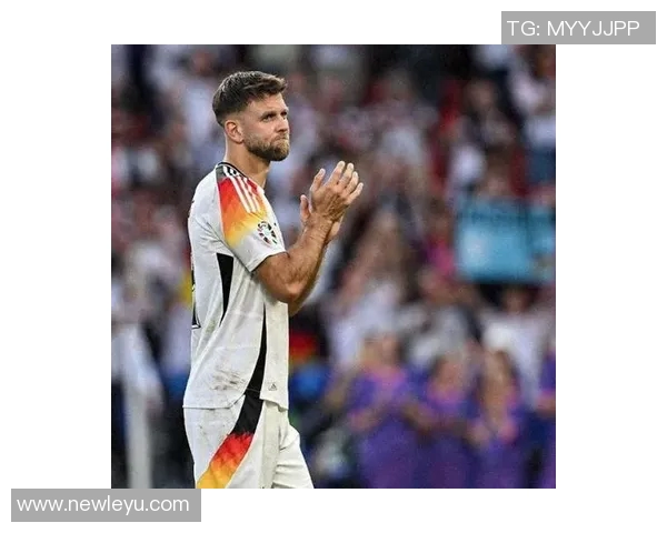 米兰官方宣布租借32岁前锋菲尔克鲁格买断费用为500万欧元